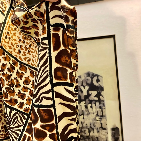 Vintage animal print kimono with v neck and original buttons - Picture 5 of 10